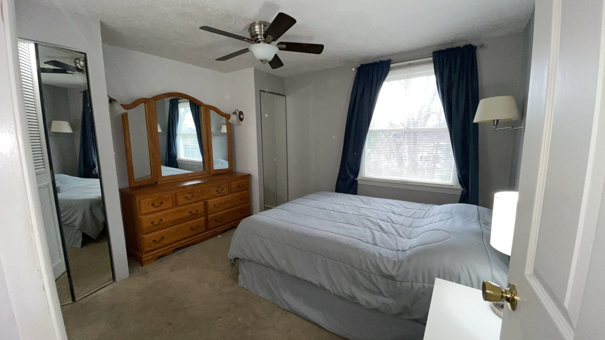 Building Photo - 236 Cresthaven Ln