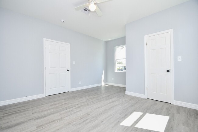 Building Photo - 10322 Rancho Bernardo Ln