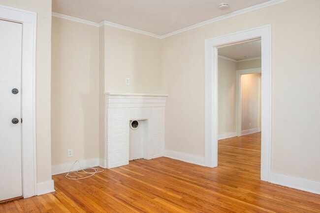 Building Photo - 118 W 36th St