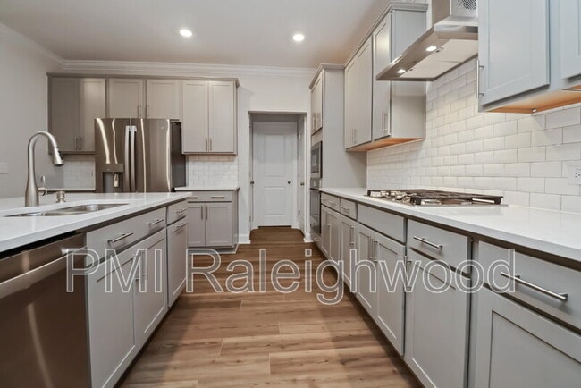 Building Photo - 304 Canyon Spring Trl