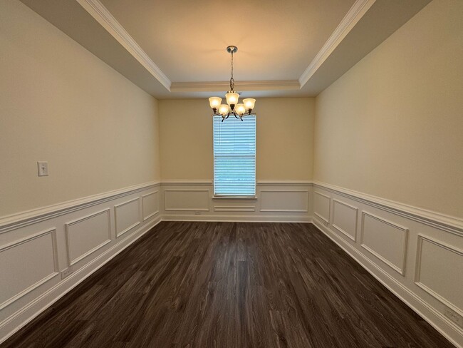 Building Photo - 5 Bedroom Home in Franklinton