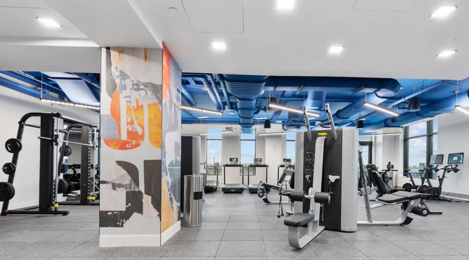 Building Photo - 44 Beach St