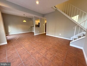 Building Photo - 46359 Columbus Dr