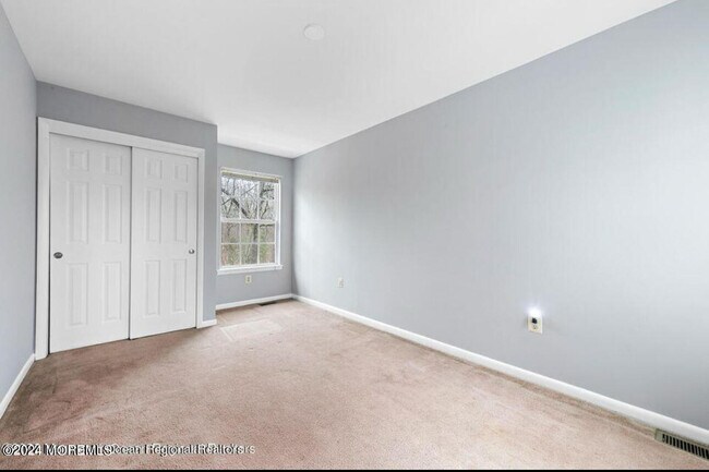 Building Photo - 502 Cobain Rd