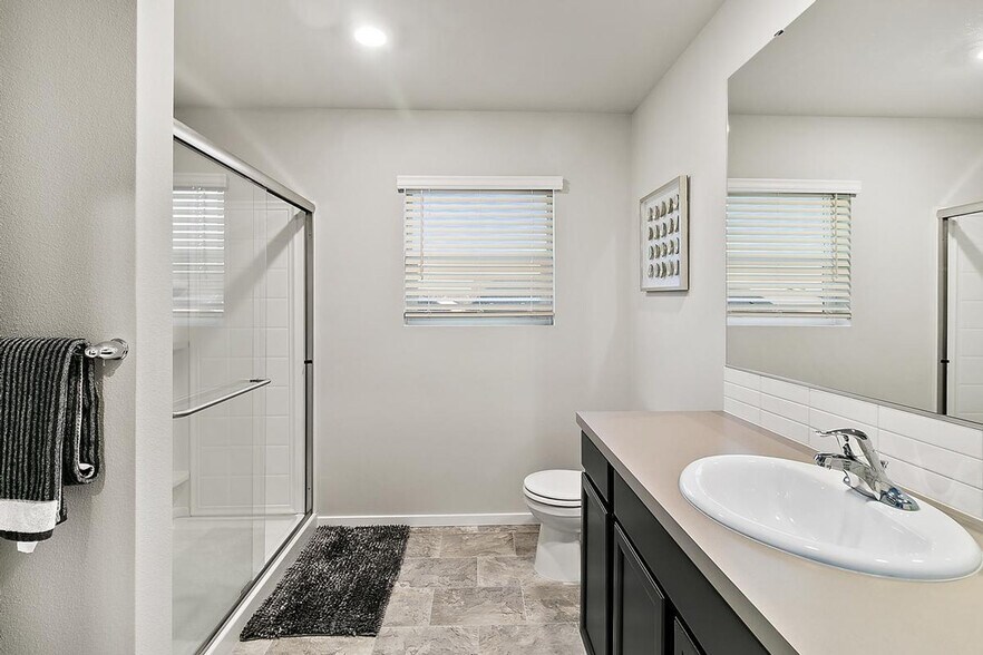 Building Photo - 10816 185th St E