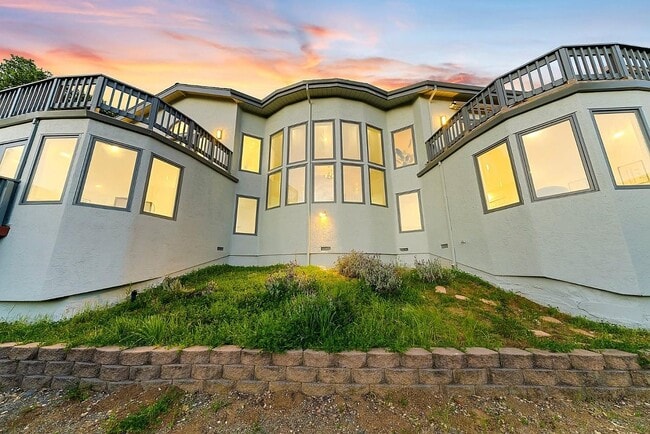 Building Photo - 12637 Star Ridge Ct