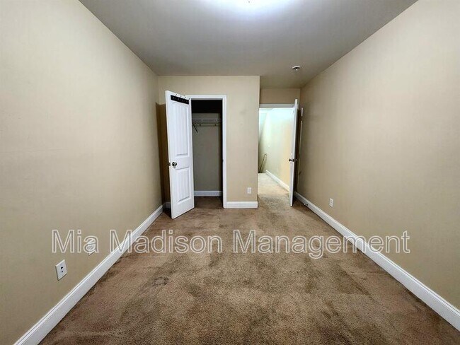 Building Photo - 11330 White Bluff Rd