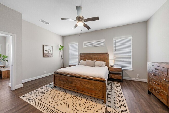 Building Photo - Spacious 4-Bed Oasis with Pool Access & Modern Upgrades in New Braunfels