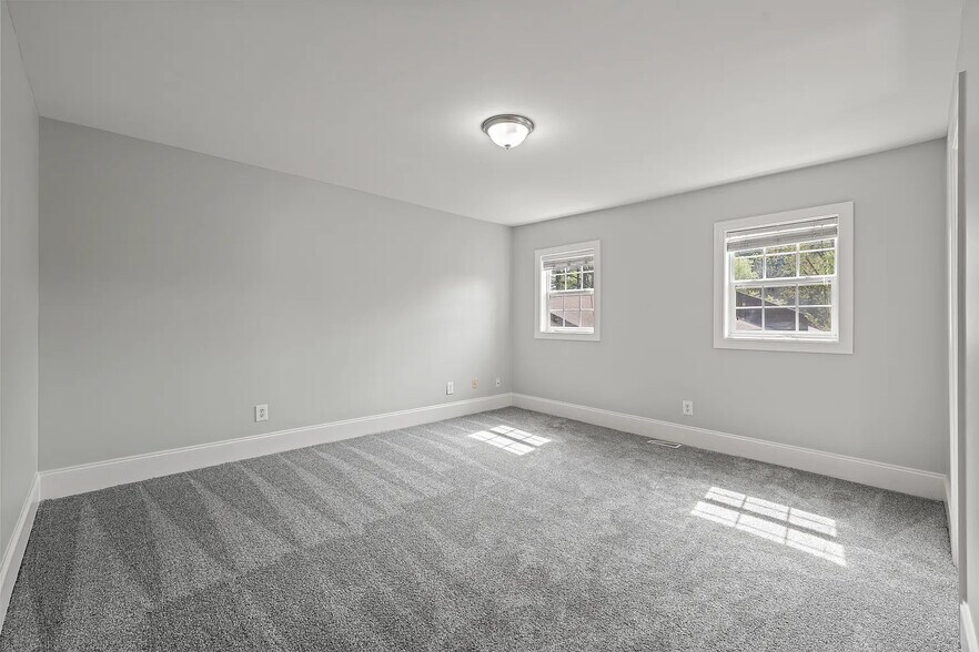 Building Photo - 1213 Manassas Court