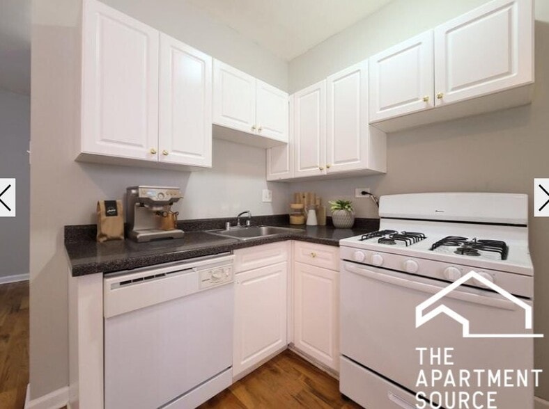 Building Photo - 3720.5 N Pine Grove Ave