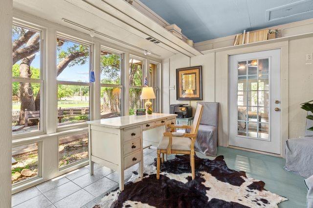 Building Photo - 501 Mulberry St