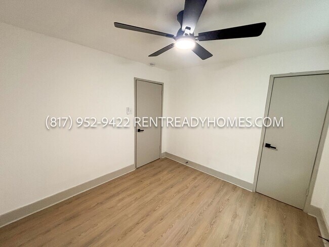 Building Photo - 3835 Basswood Dr