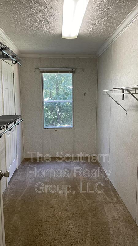Building Photo - 180 Co Rd 408