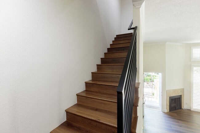 Building Photo - 21901 Lassen St