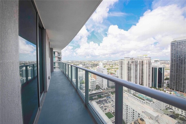 Building Photo - 1100 S Miami Ave