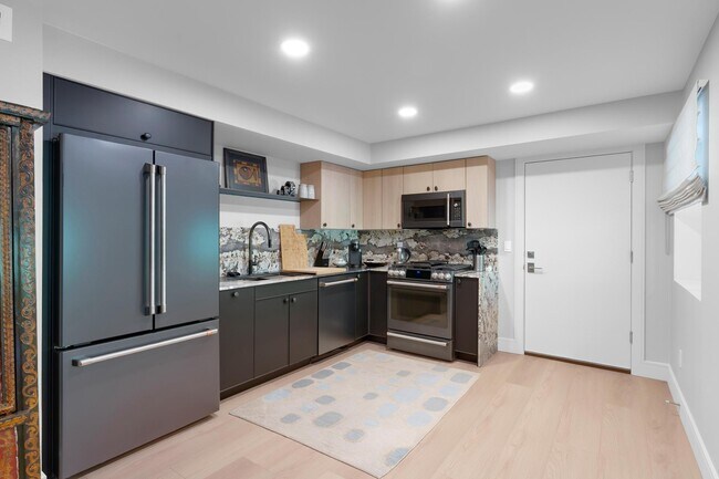 Building Photo - 11477 Gracey Ln