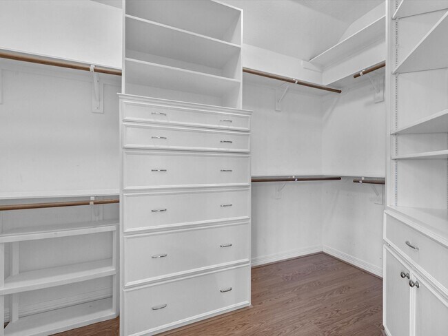 Building Photo - 13535 Missarah Ln