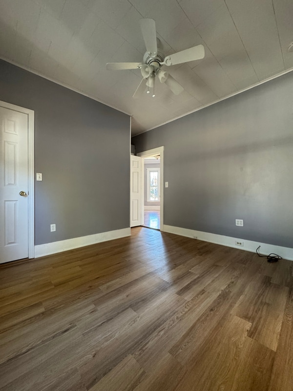 Building Photo - 1104 Pleasant St