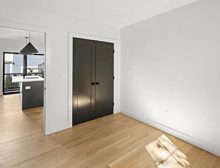 Building Photo - 99 5th St