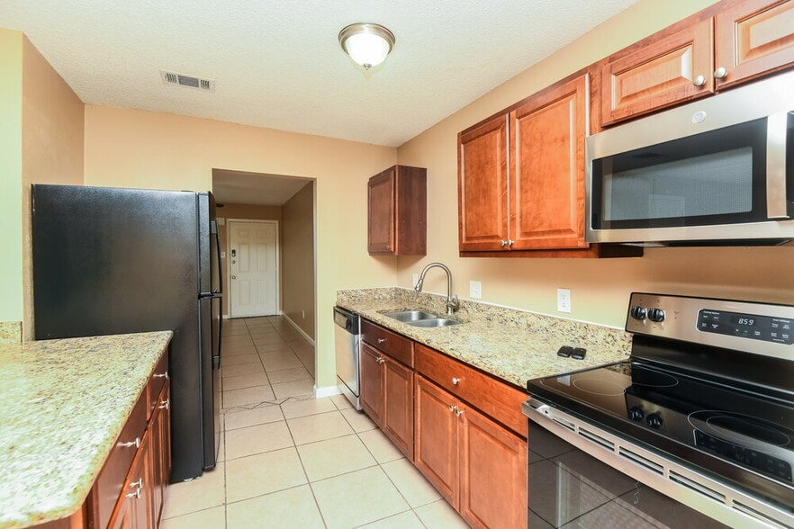 Building Photo - 3713 Arnold Dr