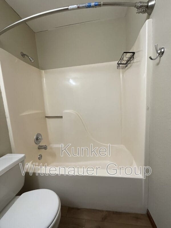 Building Photo - 19 Christine Dr