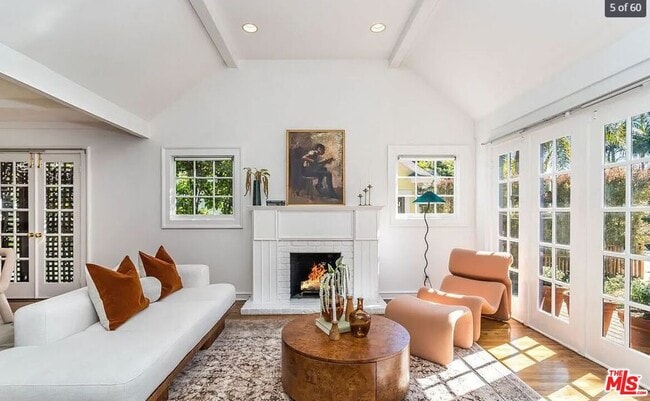 Building Photo - 1608 Courtney Ave