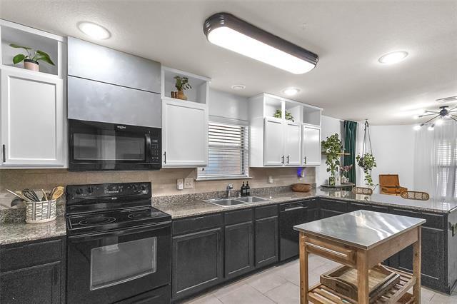 Building Photo - 2050 Lake Trail Dr