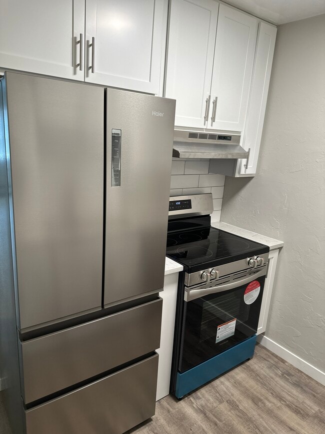 Building Photo - 6211 Hamilton St