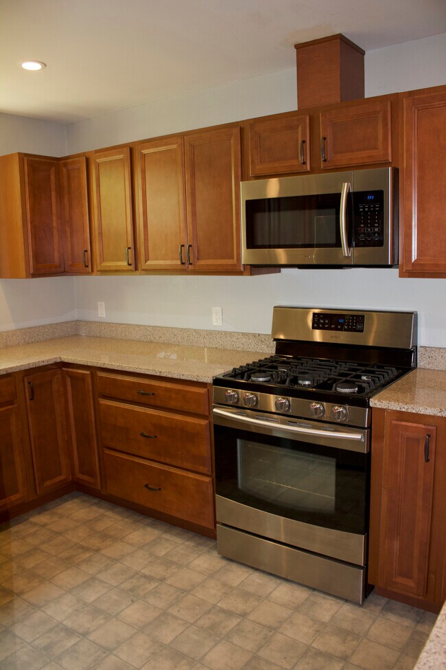 Building Photo - 119 Jewell Ct