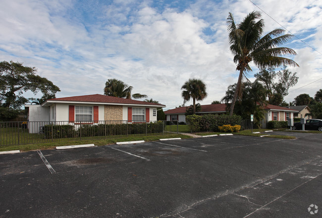 Primary Photo - 4671-4681 Myrtle Ln