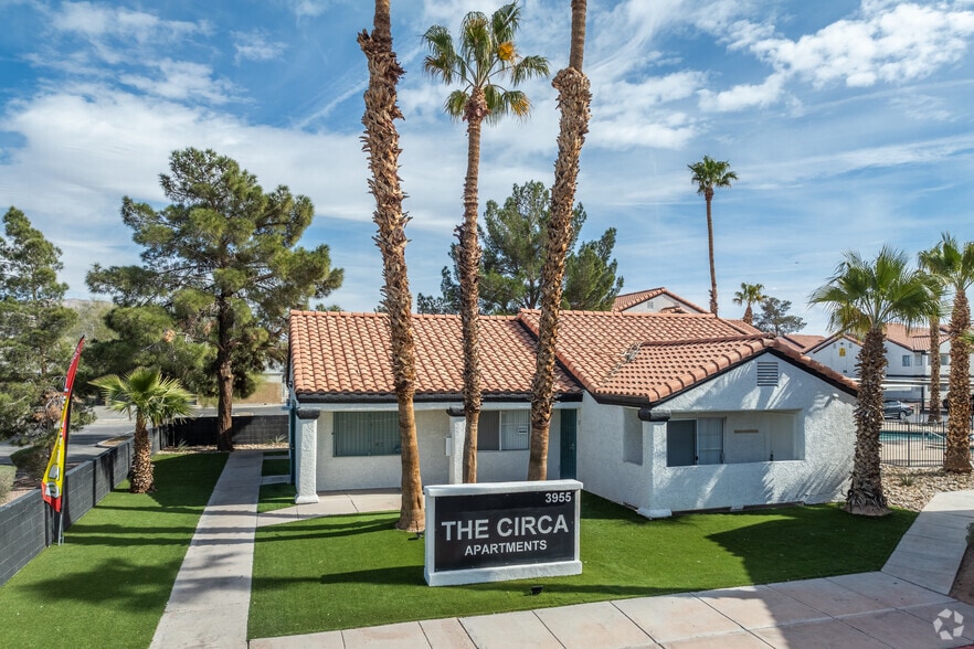 Primary Photo - SANTA FE APARTMENTS