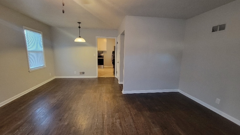 Building Photo - 4335 S 50th St