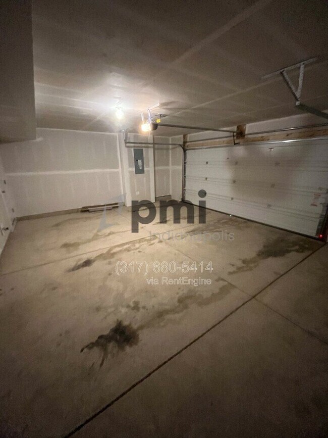 Building Photo - 4895 Gilet Dr