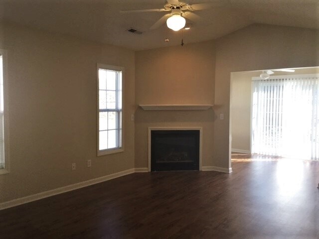 Building Photo - 149 Charlotte Ct