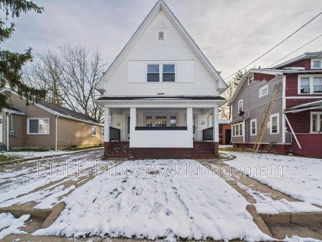 Primary Photo - 918 Peckham St