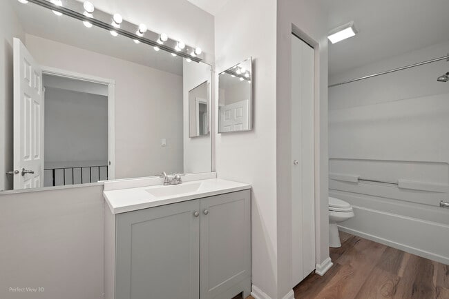 Building Photo - 231 Ivy Ct