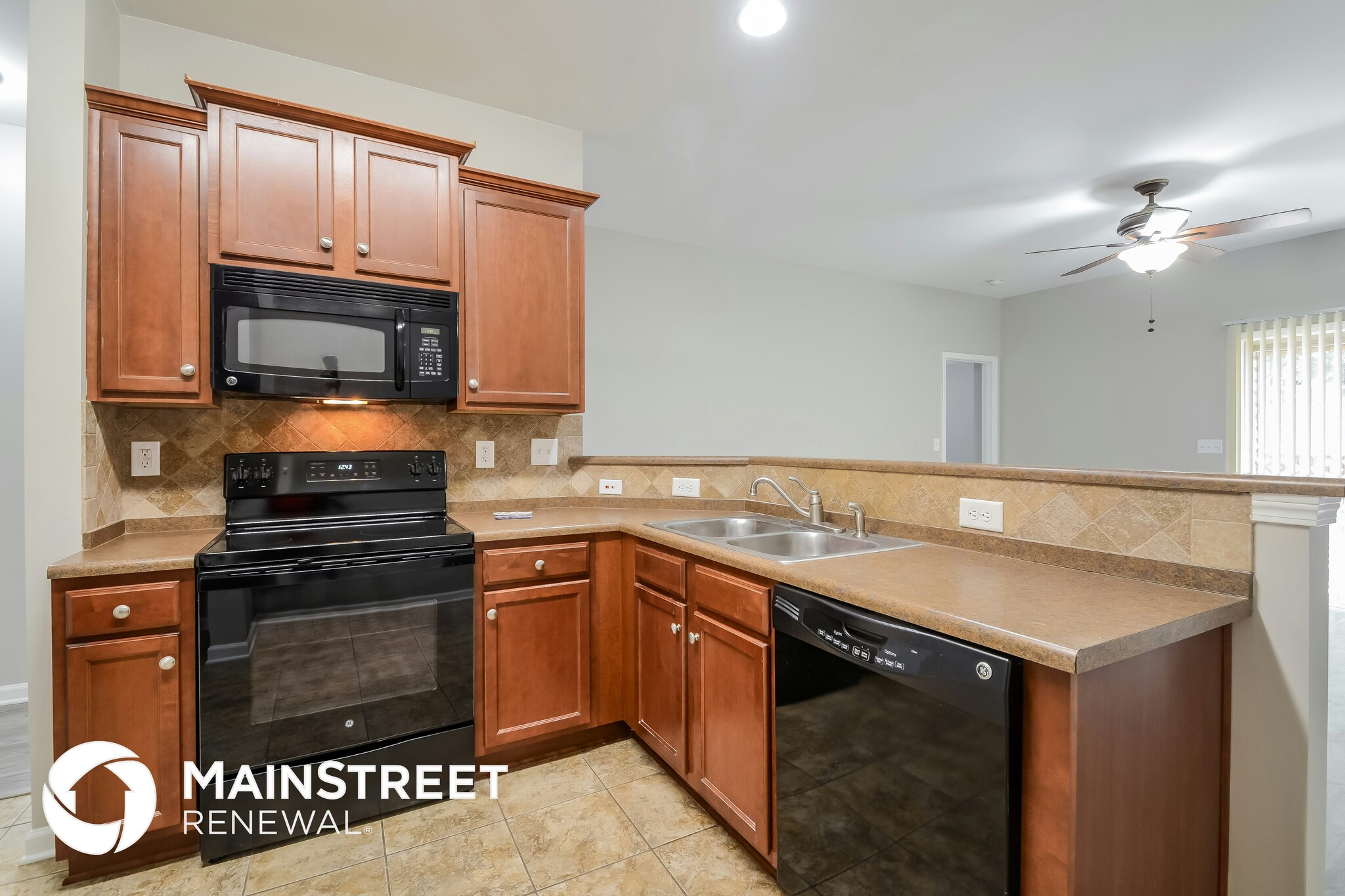 Building Photo - 155 Briar Ridge Ln