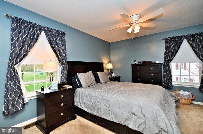 Building Photo - 800 Beacon Ct