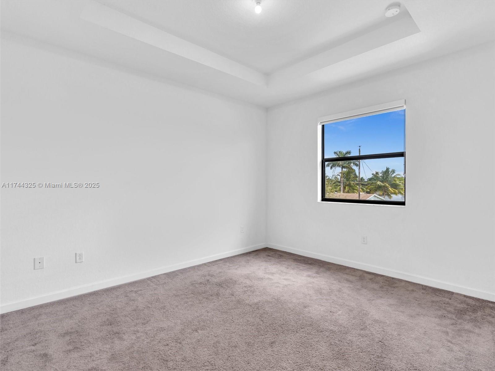 Building Photo - 20381 NW 4th Ct