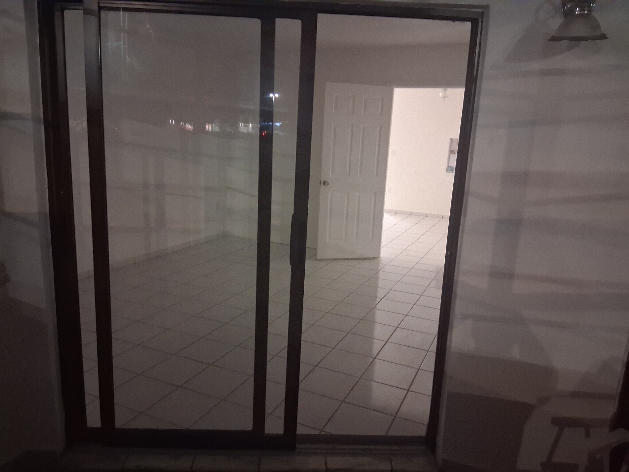 Building Photo - 1605 NE Miami Gardens Dr