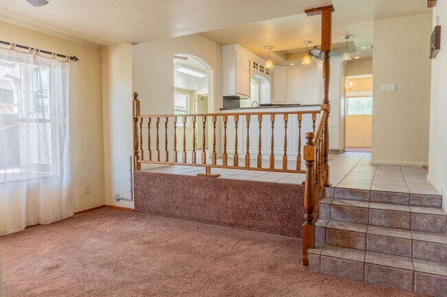 Building Photo - Spacious 3-Bedroom, 4-Bath Vintage Home wi...