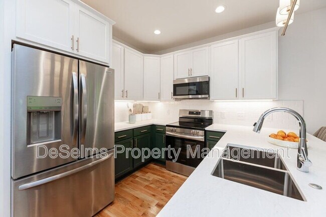 Building Photo - 335a Mckennell Drive