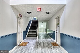 Building Photo - 534 Kennington Rd