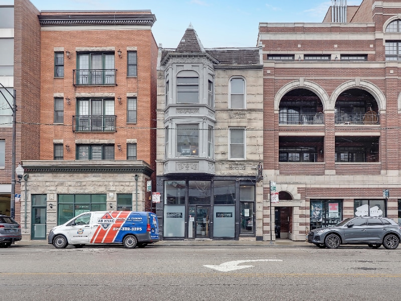 Building Photo - 2652 N Halsted St