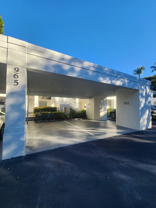 Building Photo - 965 Tarpon Cove Dr