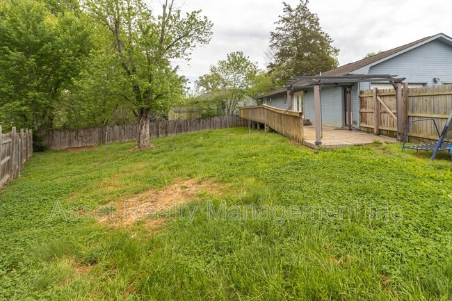 Building Photo - 6601 Bay Cir Dr