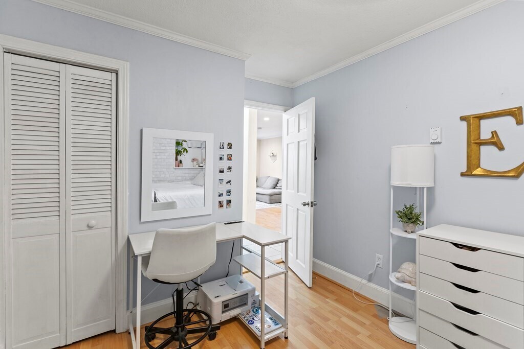 Building Photo - 26 Boston St