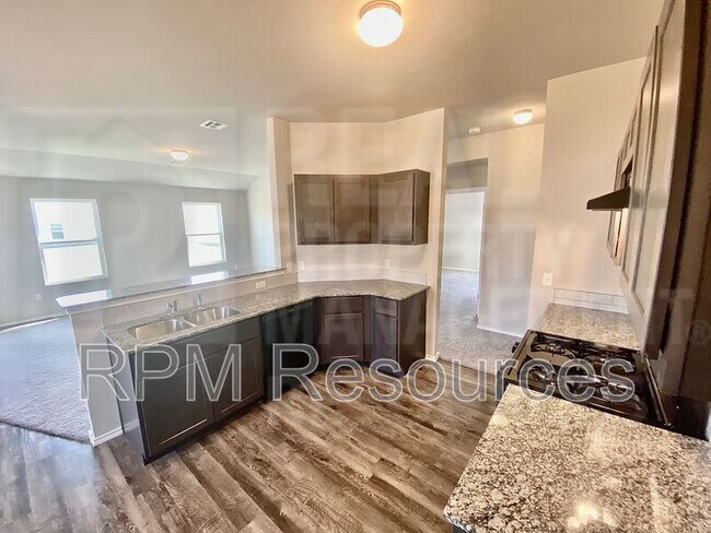 Building Photo - 1812 Hayes Ln