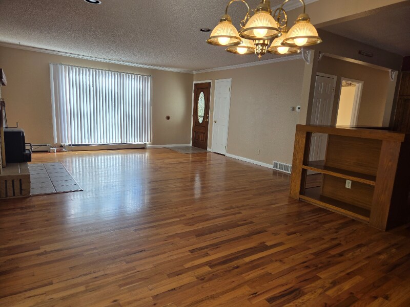 Building Photo - 4745 Shady Ln