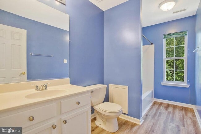 Building Photo - 9112 Granite Ct